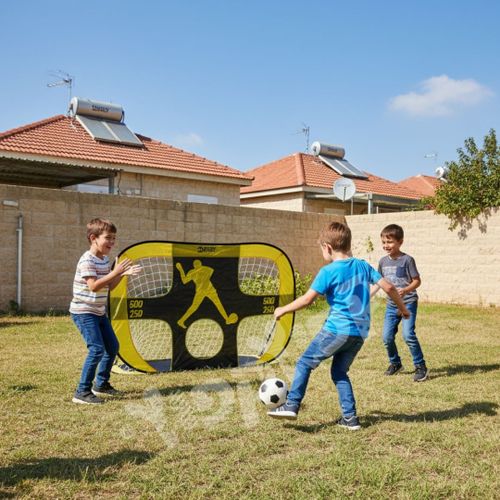 שער כדורגל נייד עם מטרה מפלסטיק דו-צדדי 183X133X122 סמ PPG-02L מבית DERBY - תמונת אווירה ופעילות ספורטיבית