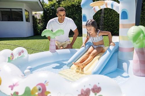 בריכת פעילות מתנפחת לילדים טירת חד קרן כולל נחום תקום 56148 מבית INTEX - המחשת מידות הבריכה