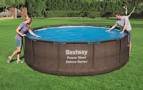 כיסוי תרמי סולארי לבריכה עגולה קוטר 5824 ס״מ BESTWAY דגם 58242 - קיפול ואחסון הכיסוי