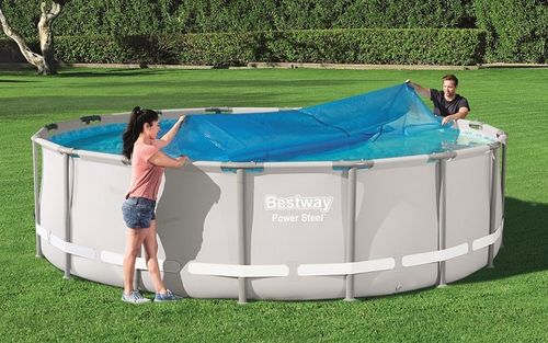 כיסוי תרמי סולארי לבריכה עגולה קוטר 5825 ס״מ BESTWAY דגם 58253 - קיפול ואחסון הכיסוי