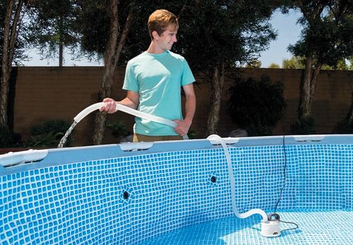 משאבת ריקון לבריכה 3,595 ליטר/שעה | INTEX | מק״ט 28606 - המחשת שימוש במוצר