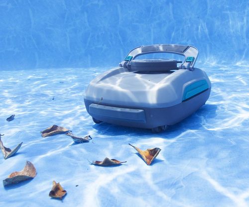 רובוט סקימר אלחוטי נטען BESTWAY Aquatronix G300 לניקוי קרקעית ופני המים שתיים ב -1 58942 - פרטי המוצר