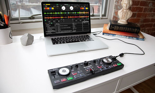 חבילת דיג'יי 1 - קונטרולר DJ2GO2 TOUCH ואוזניות HF125