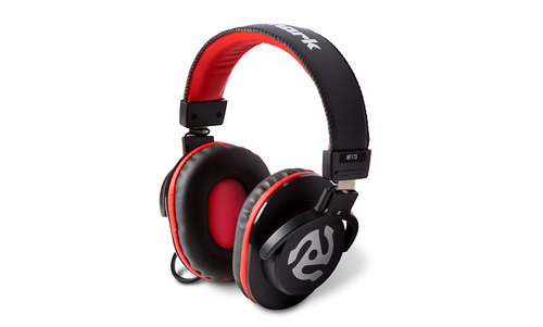 חבילת דיג'יי 13 - קונטרולר Mixtrack Platinum FX אוזניות ורמקולים