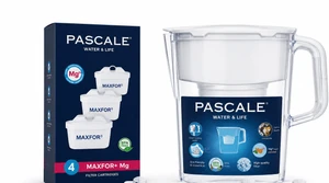 קנקן לסינון מים בנפח של 2.4 ליטר Pascale Water & Life Compact לבן + 4 פילטרים מתנה!