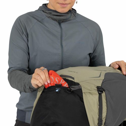 תרמיל HIKELITE 32L חום מדברי - Osprey 