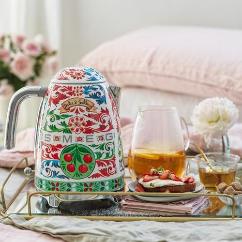 קומקום חשמלי 1.7 ליטר SMEG KLF03DGEU Dolce&Gabbana Sicily is my Love