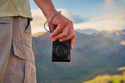 מצלמה קומפקטית Panasonic Lumix TZ300