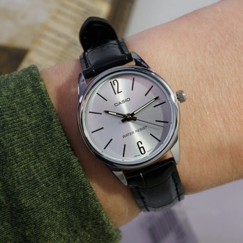 CASIO LTP-V005L-7B נשים 