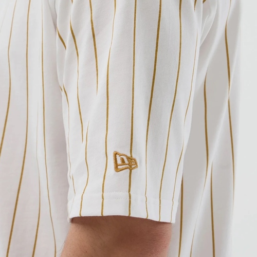 חולצה NEW ERA מידות S-XL לגברים בדוגמת פסים זהב
