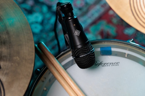 זווית נוספת telefunken elektroakustik m80-sh low profile dynamic mic