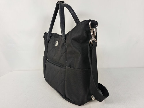 תיק עגלה יוקרתי Baby Boss Tote – שחור קווילט אלגנטי