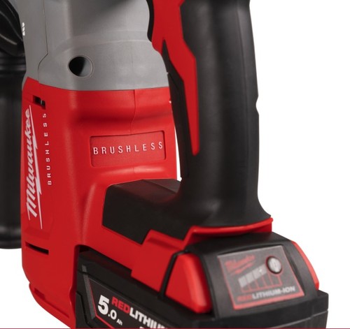 פטישון נטען Milwaukee M18 BLHX-0X Brushless 26 ממ SDS Plus עם פוטר FIXTEC 