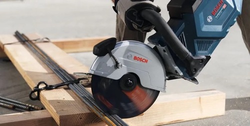 מסור עגול נטען לבטון BOSCH GCS 18V-230 - גוף בלבד