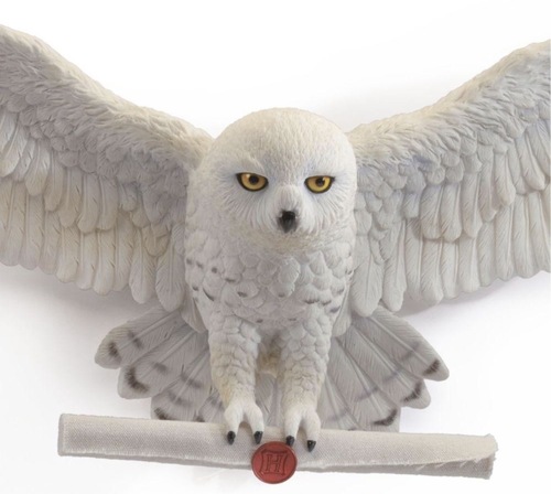 פסל קיר הדוויג עם מכתב הוגוורטס – הארי פוטר | Harry Potter Hedwig Owl Post Wall Décor