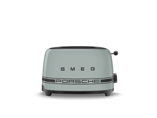 מצנם קופץ ל-2 פרוסות ירוק ערפל שת”פ SMEG ופורשה