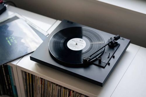 Pro-Ject AUTOMAT A1.2 מתצוגה במצב חדש !