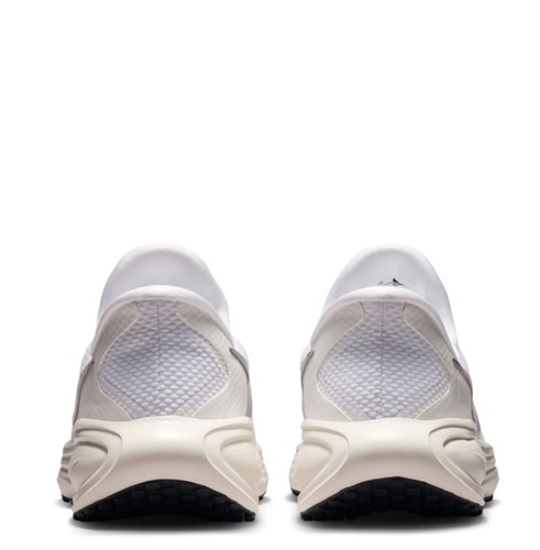 נעלי נייק Nike Revolution 8 EasyOn | נשים