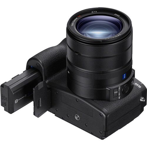 מצלמה דיגיטלית Sony RX10 V