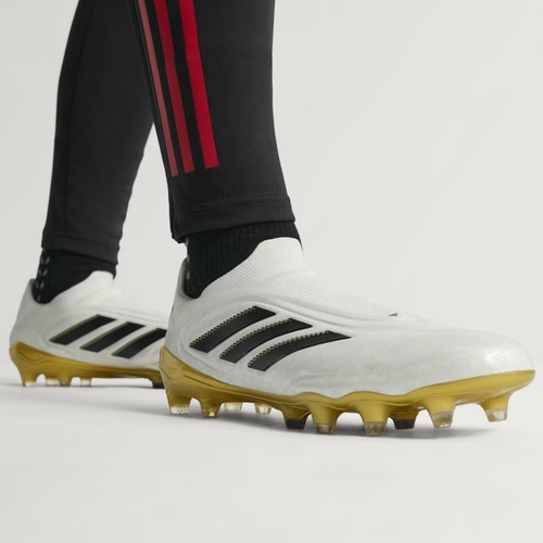 נעלי כדורגל מקצועיות ללא שרוכים  adidas COPA PURE III ELITE LL FG