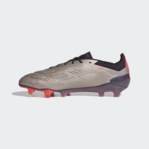 נעלי כדורגל מקצועיות adidas Predator Elite