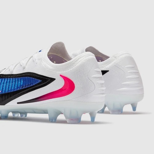 נעלי כדורגל מקצועיות  Nike Phantom 6 Elite Low FG