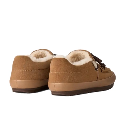 כפכף UGG QUILL SLIPE ON מידות 36-41 לנשים