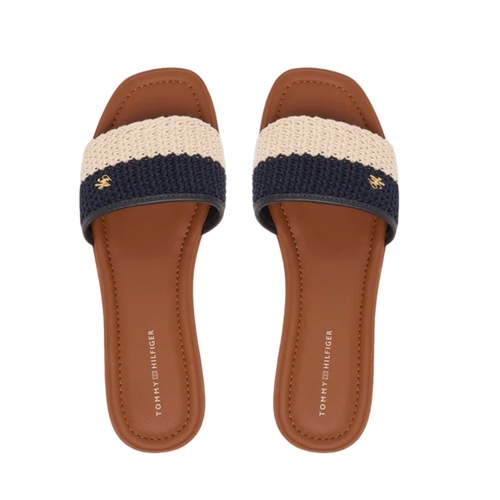כפכף TOMMY JEANS מידות 36-40 לנשים בגוון נייבי-שמנת