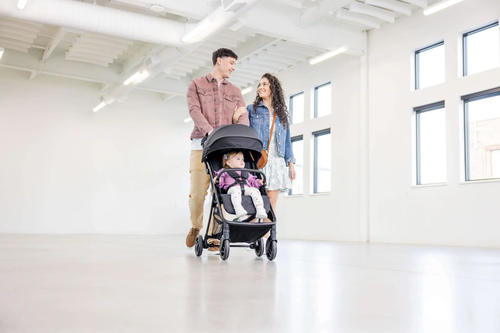 עגלת תינוק קלה עם קיפול אוטומטי וסלקל Myavo™ Travel System שחור Graco Midnight 