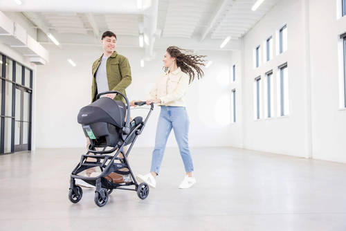 עגלת תינוק קלה עם קיפול אוטומטי וסלקל Myavo™ Travel System שחור Graco Midnight 