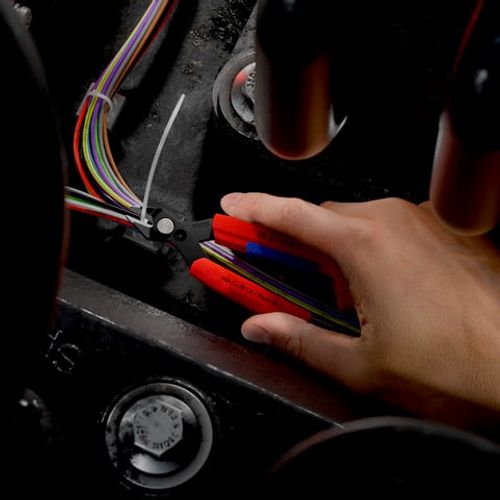 KNIPEX Slim Knips – קאטר קומפקטי מדויק לעבודות חיתוך עדינות | 78 61 150