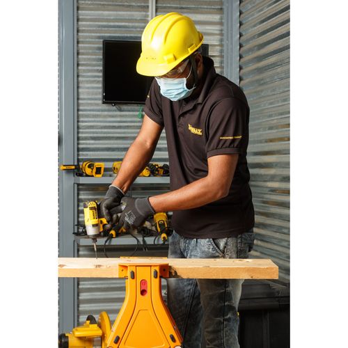 מברגת אימפקט נטענת DEWALT DCF815D2 10.8V XR - גוף קומפקטי צהוב שחור עם שתי סוללות 2 אמפר ומטען, לעבודות הרכבה ותחזוקה