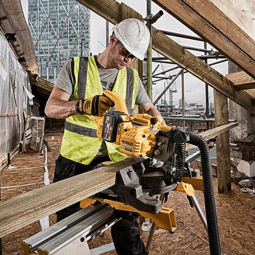 מסור פנדל נגרר נטען DEWALT DCS777N 54V FlexVolt גוף בלבד - גוף צהוב שחור עם להב 216 מ