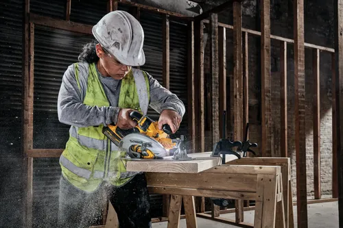 מסור עגול נטען DEWALT DCS573NT 18V XR FlexVolt Advantage 190 מ
