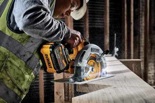 מסור עגול נטען DEWALT DCS573NT 18V XR FlexVolt Advantage 190 מ