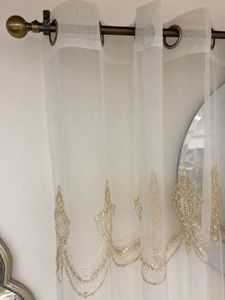 וילון רינגים דגם לואי - רקמת זהב