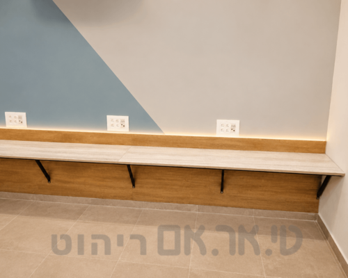 חדר מחשבים בהתאמה אישית – בית ספר כרמל וים