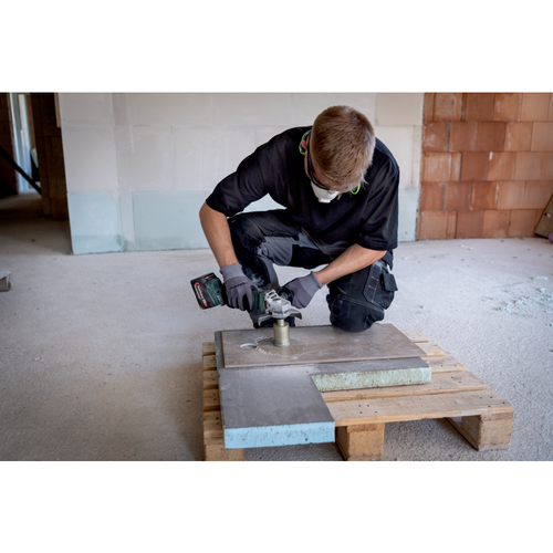 משחזת זווית נטענת Metabo W 18 L BL 9-125 מק