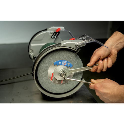 משחזת שולחן תלת פאזית Metabo DSD 200 Plus מק