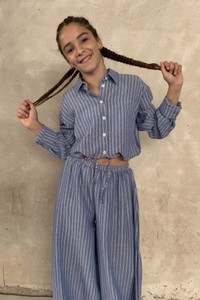 מכופתרת עם קשירה לילו