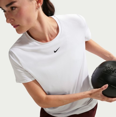 חולצת דריי פיט נייק  Nike One Classic Dri-FIT | נשים