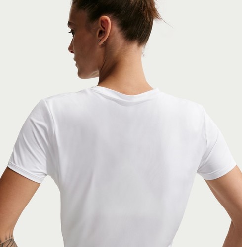 חולצת דריי פיט נייק  Nike One Classic Twist Dri-FIT | נשים