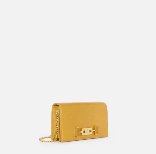 Shoulder bag with groumette chain