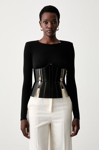Bustier belt with zip