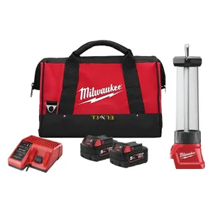 פנס עששית LED נטען 700 לומינס 18V + שתי סוללות 5.0AH MILWAUKEE