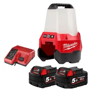 פנס לד עוצמתי מתכונן + 2 סוללות 5AH MILWAUKEE
