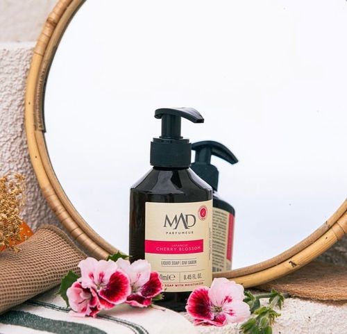 SIVI SABUN   MAD JAPANESE CHERRY  BLOSSOM 250ml
