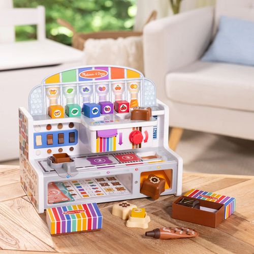 סט משחק דמיוני מעץ – שוקולד במפעל Melissa & Doug