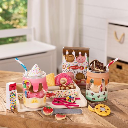 סט מילקשייק מעץ Melissa & Doug – משחק הכנת מילקשייקים לילדים