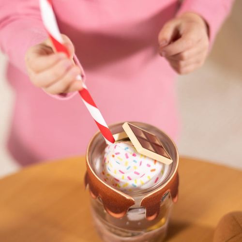 סט מילקשייק מעץ Melissa & Doug – משחק הכנת מילקשייקים לילדים